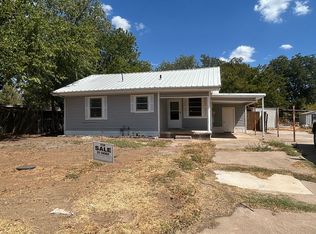 502 N Hook St, Henrietta, TX 76365