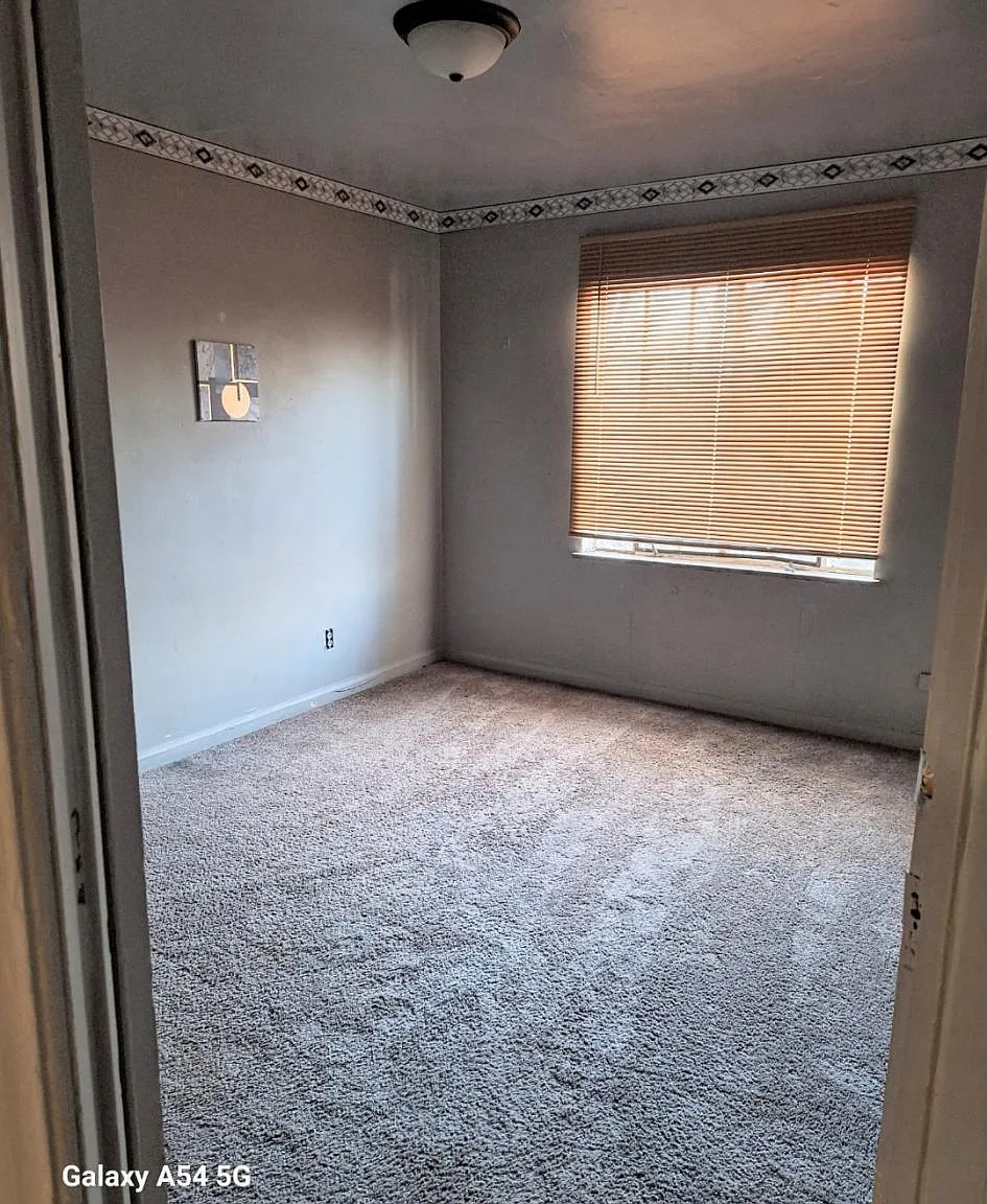 2 bed, 1640 sqft, $1,100 — Photo 3