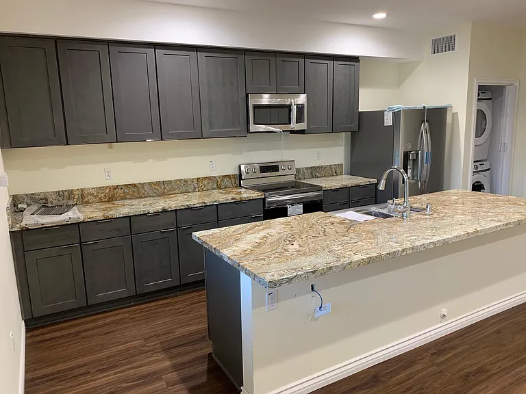 4730 Mission Bay Dr #H — Photo 4