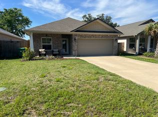 17 9th Ave, Shalimar, FL 32579