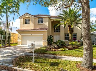 580 Cascade Falls Dr, Fort Lauderdale, FL 33327