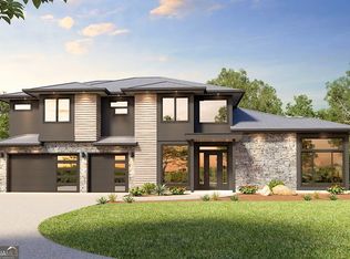 105 Godby Dr, Fayetteville, GA 30215