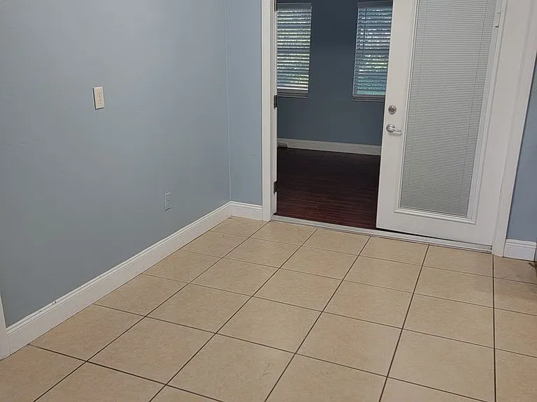 3738 S Apopka Ave — Photo 4