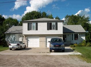 27127 Campau Ln, Harrison Township, MI 48045