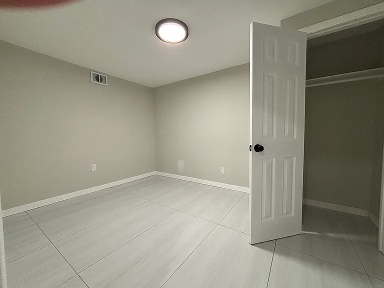 64 Chamberlain St #12 — Photo 3