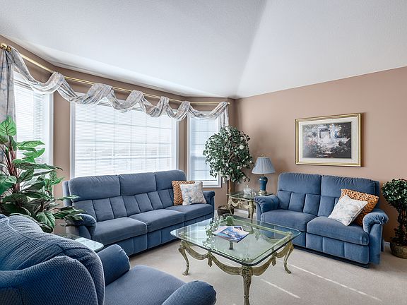 2nd image of 2250 Louie Dr #37