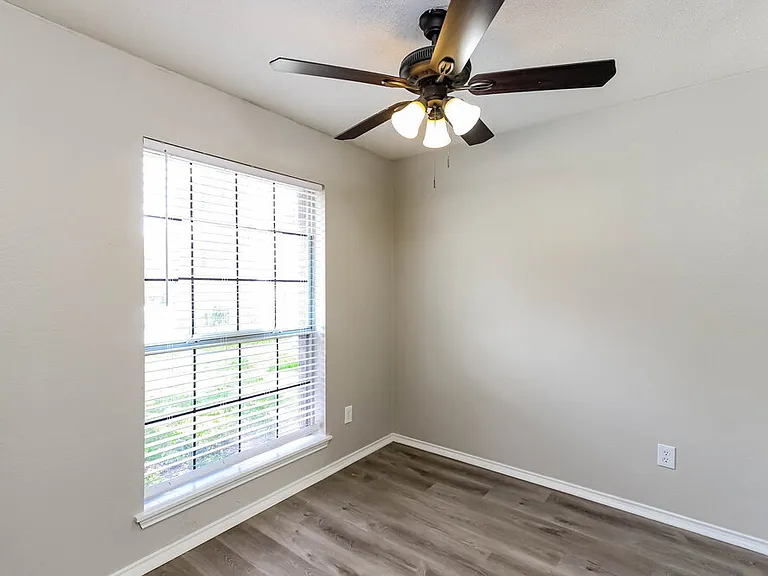 2009 Creek Royal Dr — Photo 14