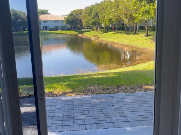 3717 Oleander Ter, Riviera Beach, FL 33404