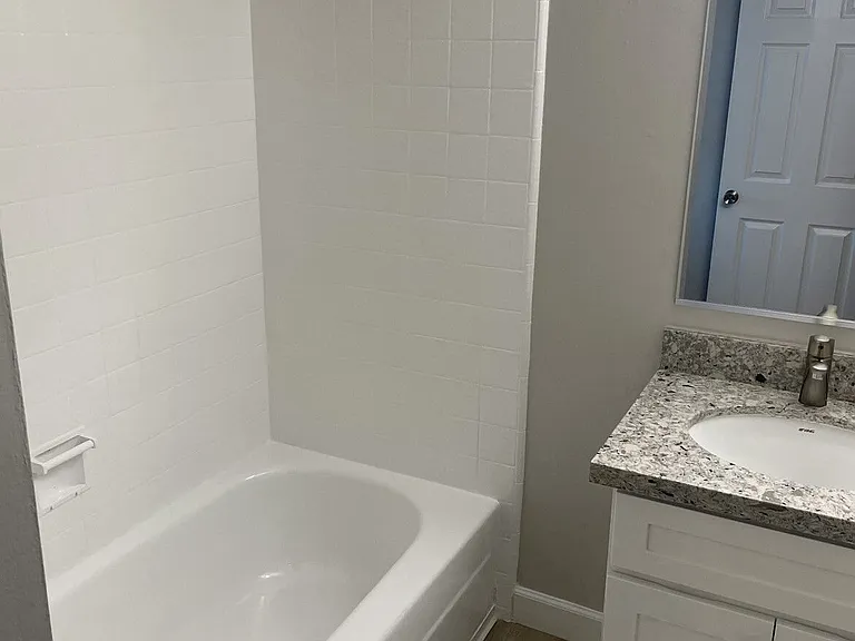 Viva Apartments — Photo 9
