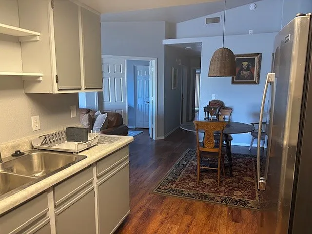 969 W Kenwood Ave #B — Photo 9
