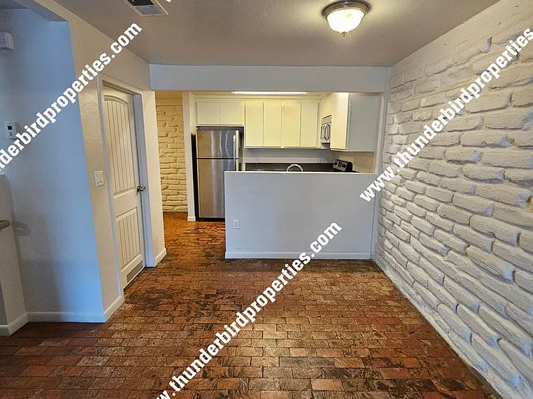 200 Rio Grande Blvd SW — Photo 4