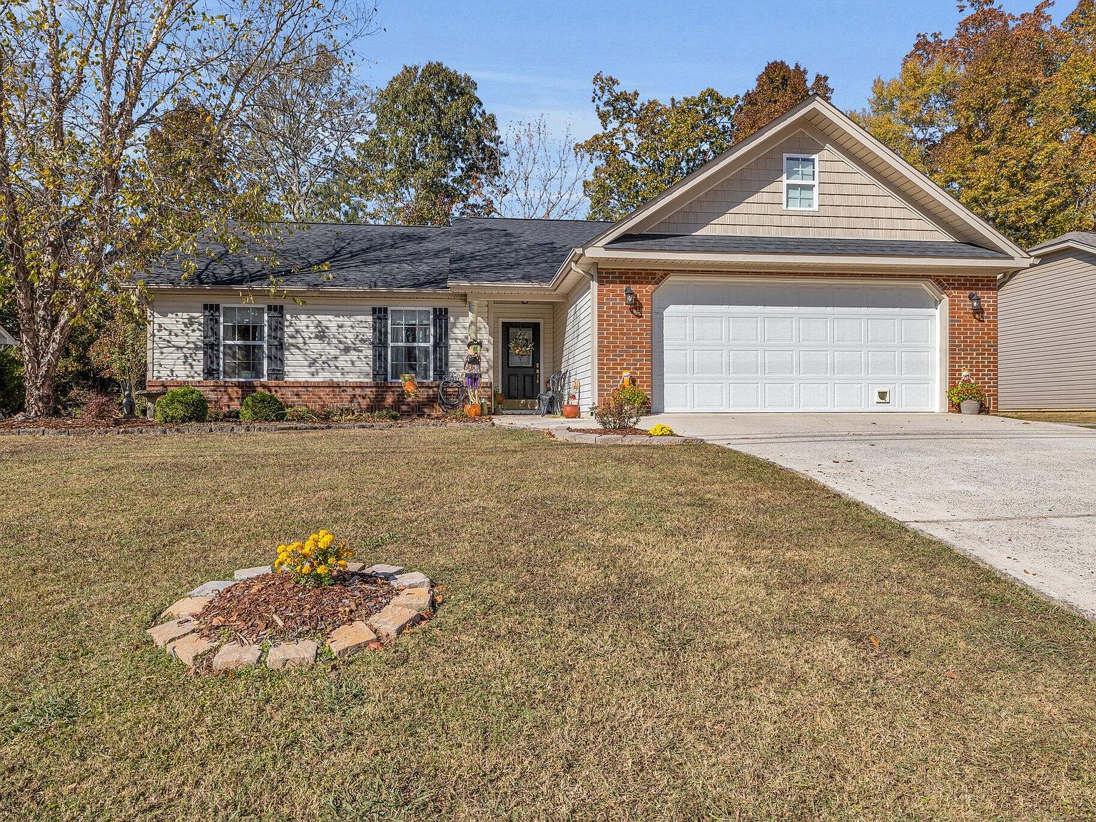 1110 Colony Cir, Fort Oglethorpe, GA 30742 MLS 1385373 Zillow