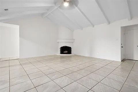 3rd image of 5009 Wingfoot Ln #B