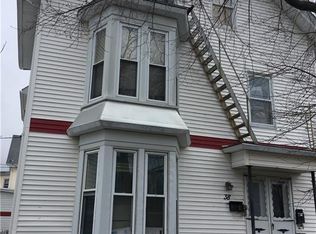 38 Hicks St, Pawtucket, RI 02860