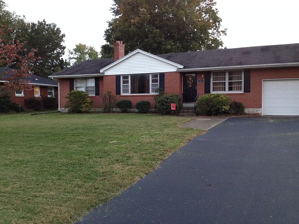 1st image of 809 Roselawn Way