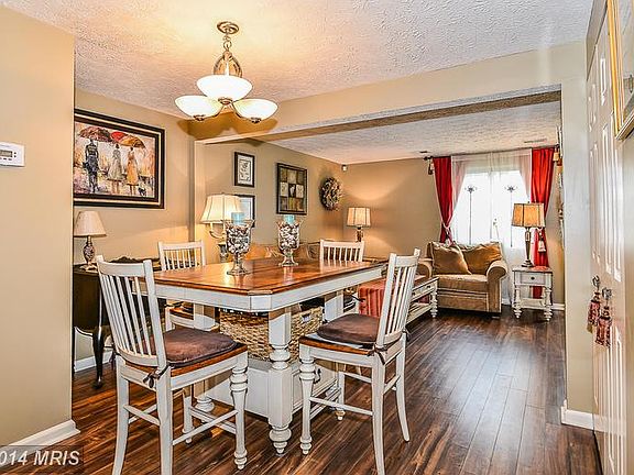 3rd image of 8479 Aurora Ct