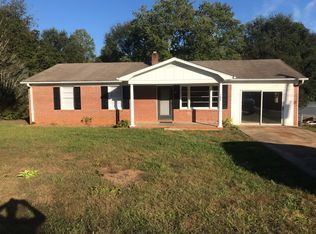 108 Wade Dr, Pickens, SC 29671