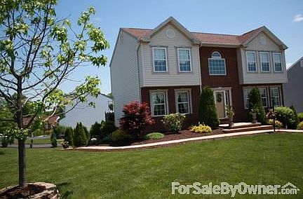 1st image of 523 Stirrup Dr