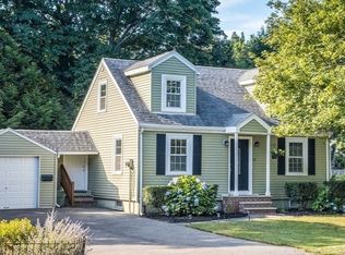 18 Wescroft Rd, Reading, MA 01867