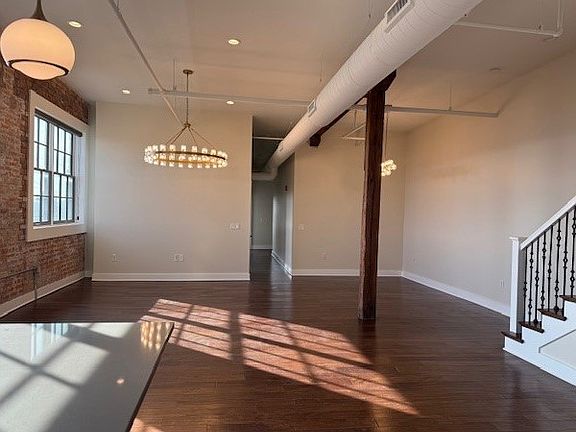Open living/dining room