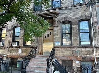 1820 Harman St #1R, Ridgewood, NY 11385