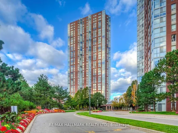 7 Concorde Pl, Toronto, ON