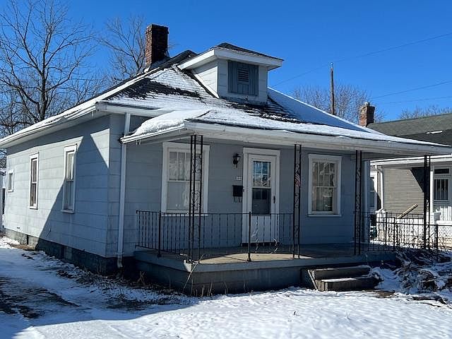 1st image of 898 Jefferson Ave