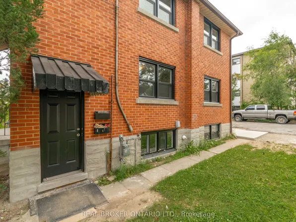 293 Highland Rd E, Kitchener, ON