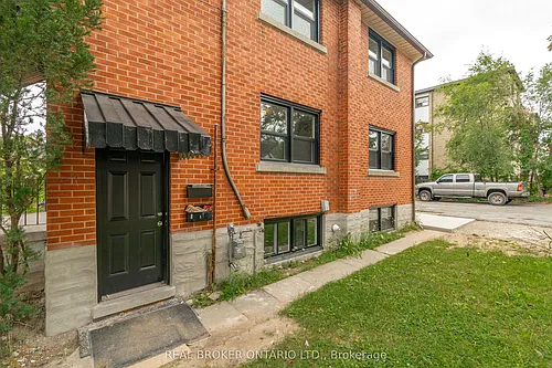 293 Highland Rd E #B Photo 1