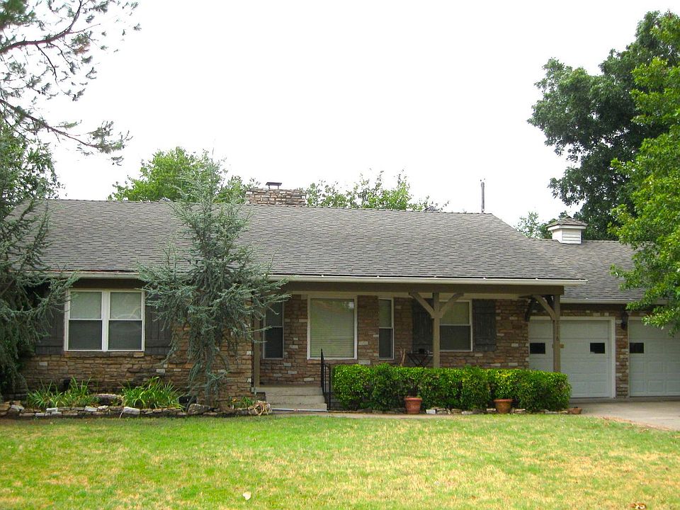 1st image of 2116 Fremont Dr