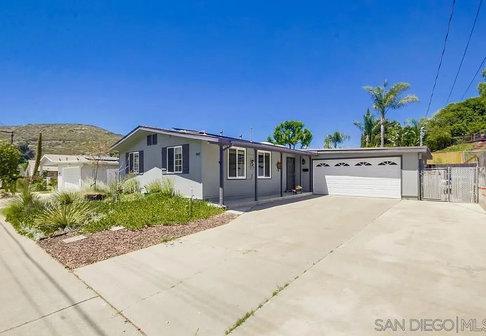 1st image of 7047 Coleshill Dr