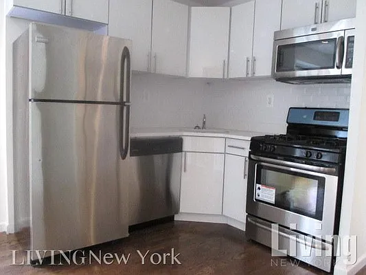 Rented by Living New York | media 23