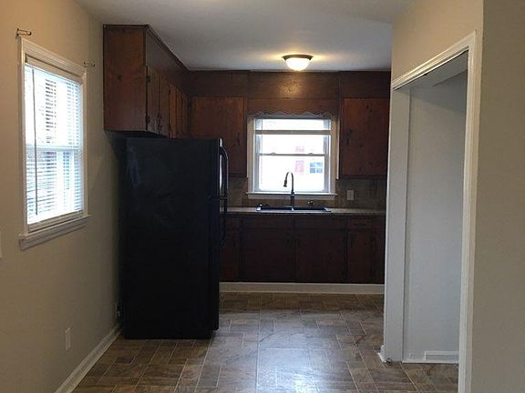 Kitchen, laundry closet with hookups