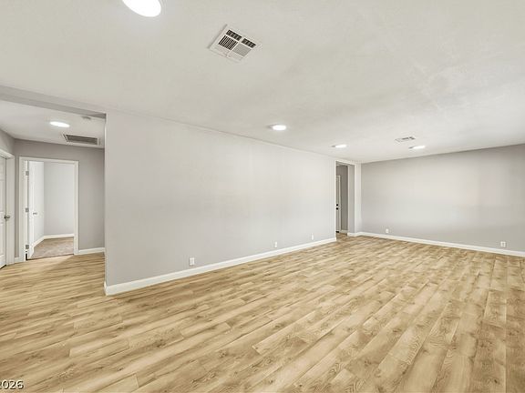 5th image of 151 Wilber Way