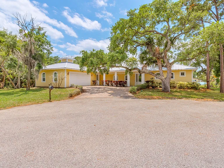 315 Enola Pl — Photo 4