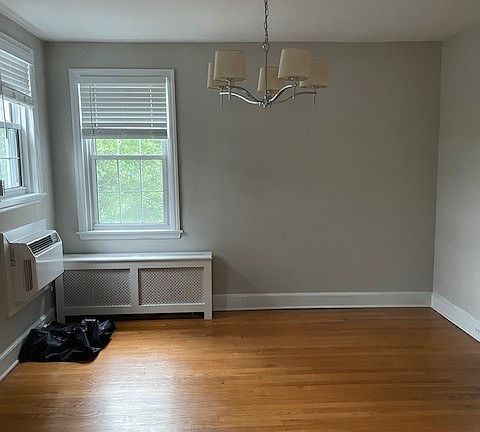 3rd image of 1112 Woodlawn Ave #1112