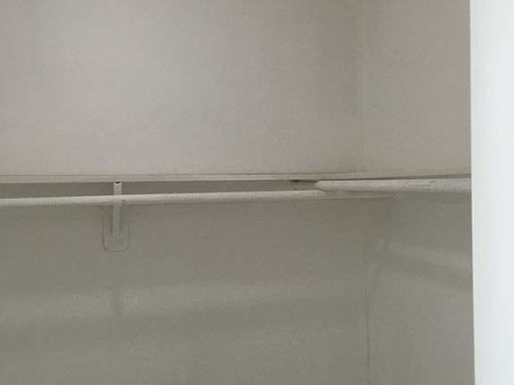 4th image of 1770 NE 191st St APT 108