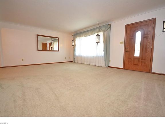 5th image of 800 Norton Dr