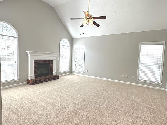 5th image of 61 Riva Ridge Ln