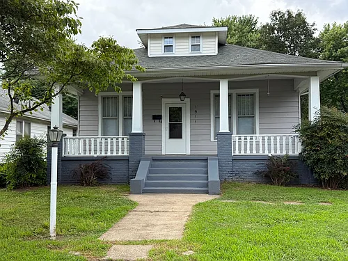 1911 Jackson St Photo 1