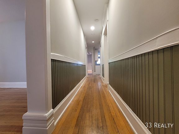 5th image of 915 Pleasant St #1F