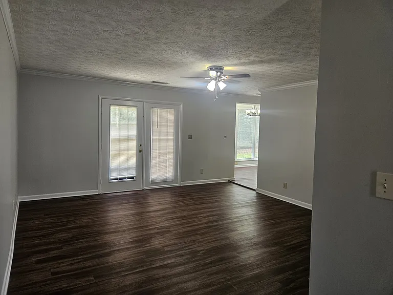 3697 Blackshear Ct — Photo 10