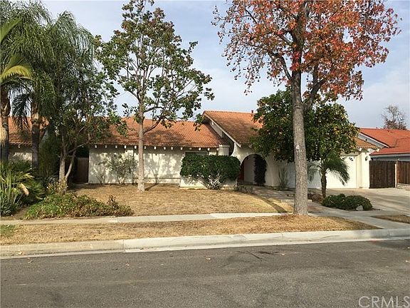 Another view of the front of the home showing the large front yard that could make quite a statement