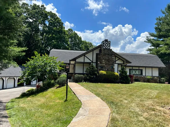 1913A Triangle Rd, Johnson City, TN 37604