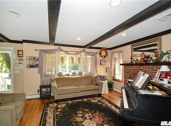 4th image of 55 Stone Ave
