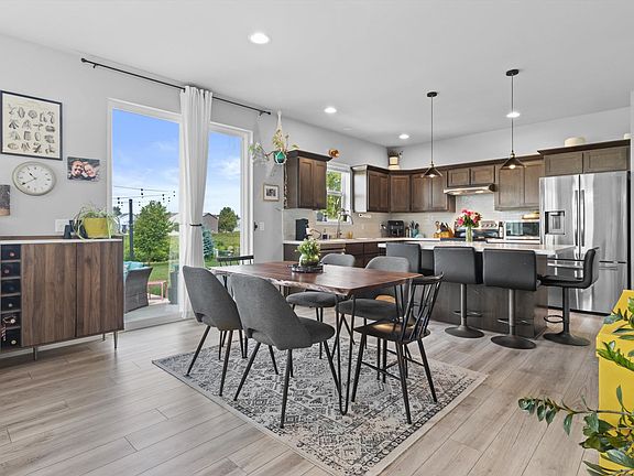 2nd image of 734 Alder Way