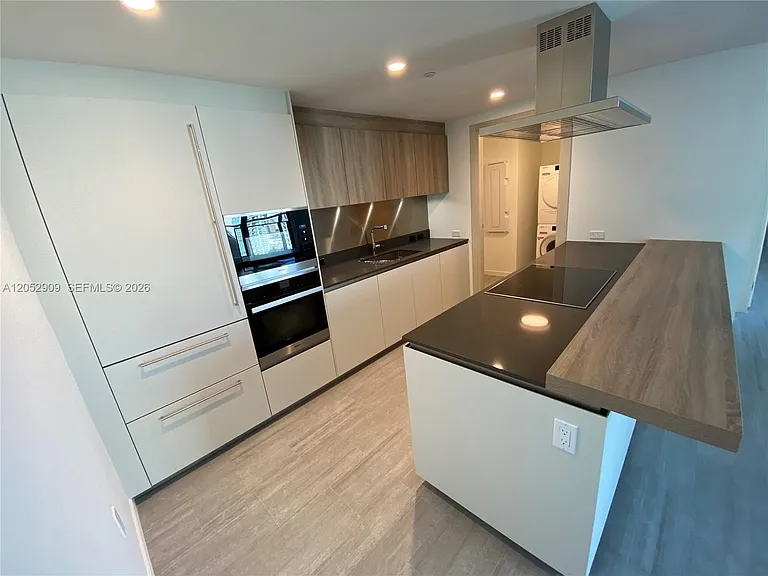 1000 Brickell Plz #3309 — Photo 22