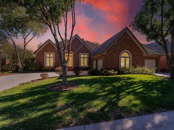14 E Stonebridge Cir, Wichita, KS 67230