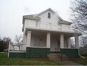 103 N State St photo 1