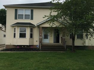 3811 Snow Rd, Cleveland, OH 44134